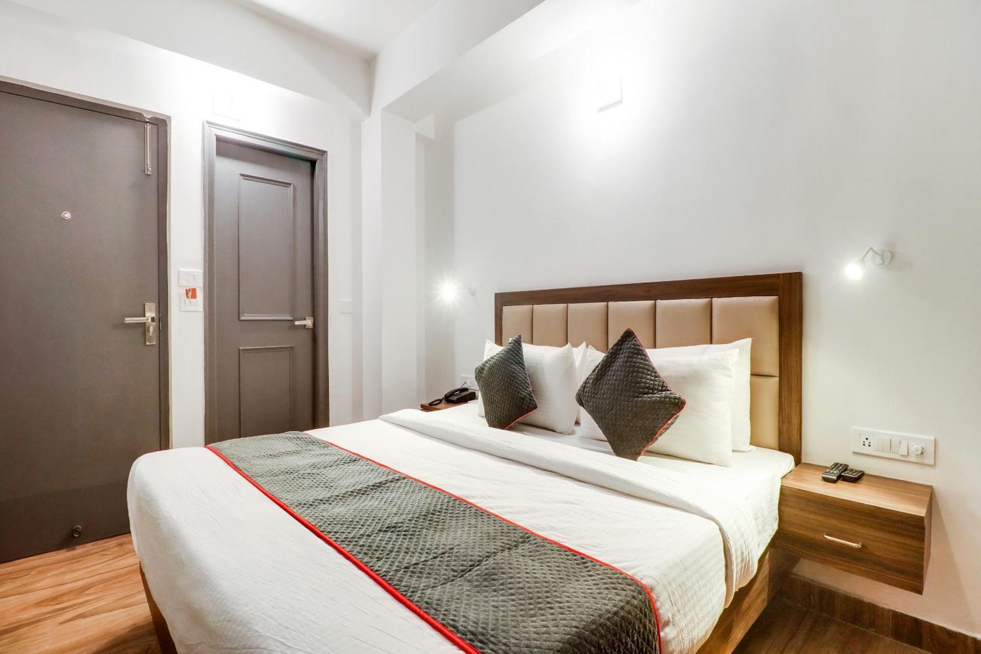 Townhouse Townhouse Clark Inn Patna  Eksteriør bilde