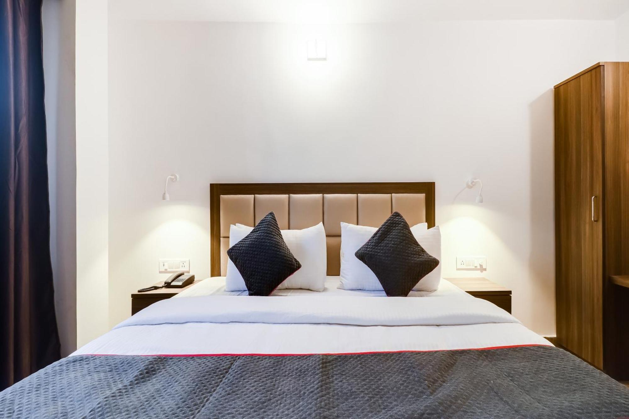 Townhouse Townhouse Clark Inn Patna  Eksteriør bilde
