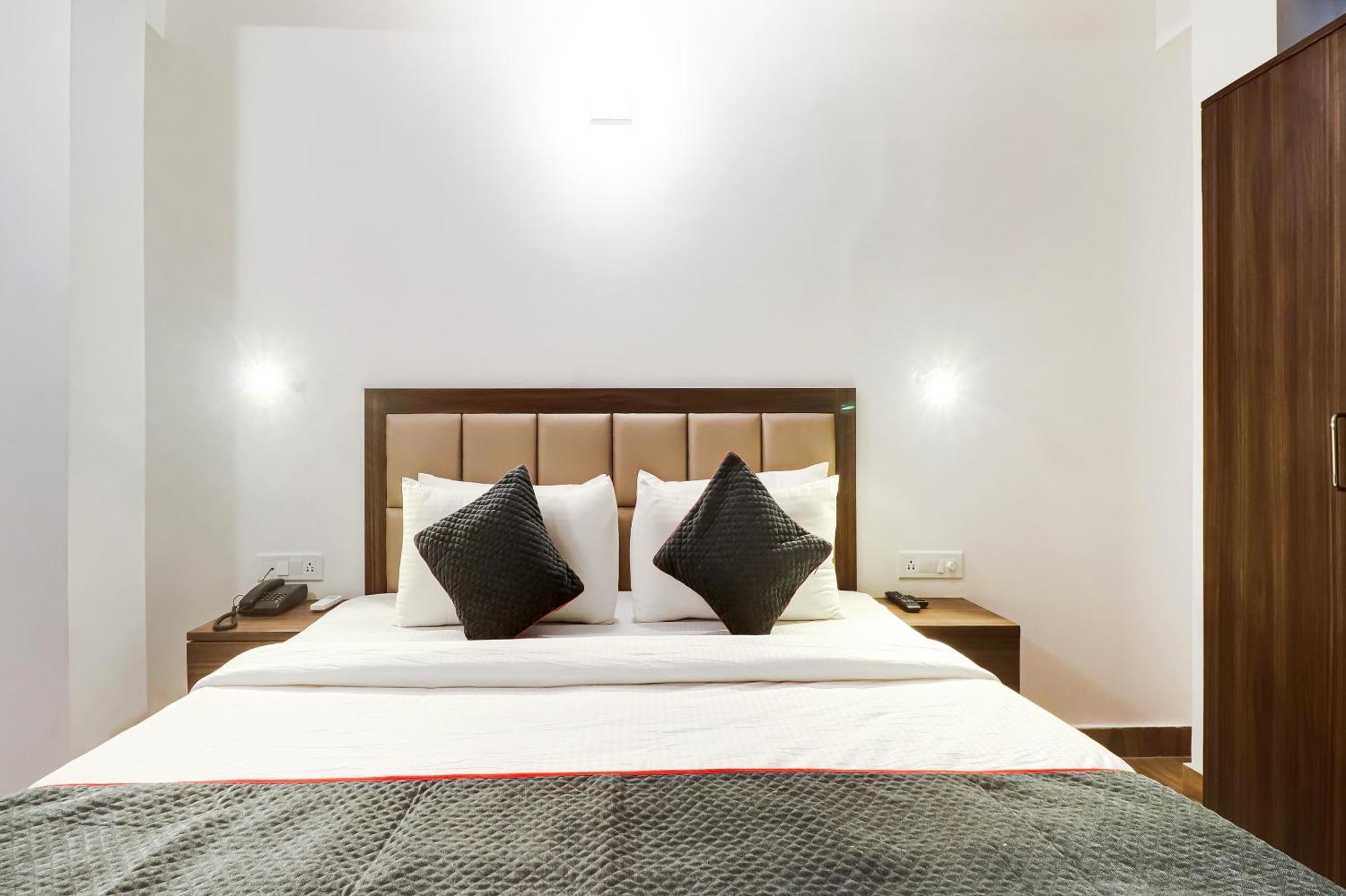Townhouse Townhouse Clark Inn Patna  Eksteriør bilde