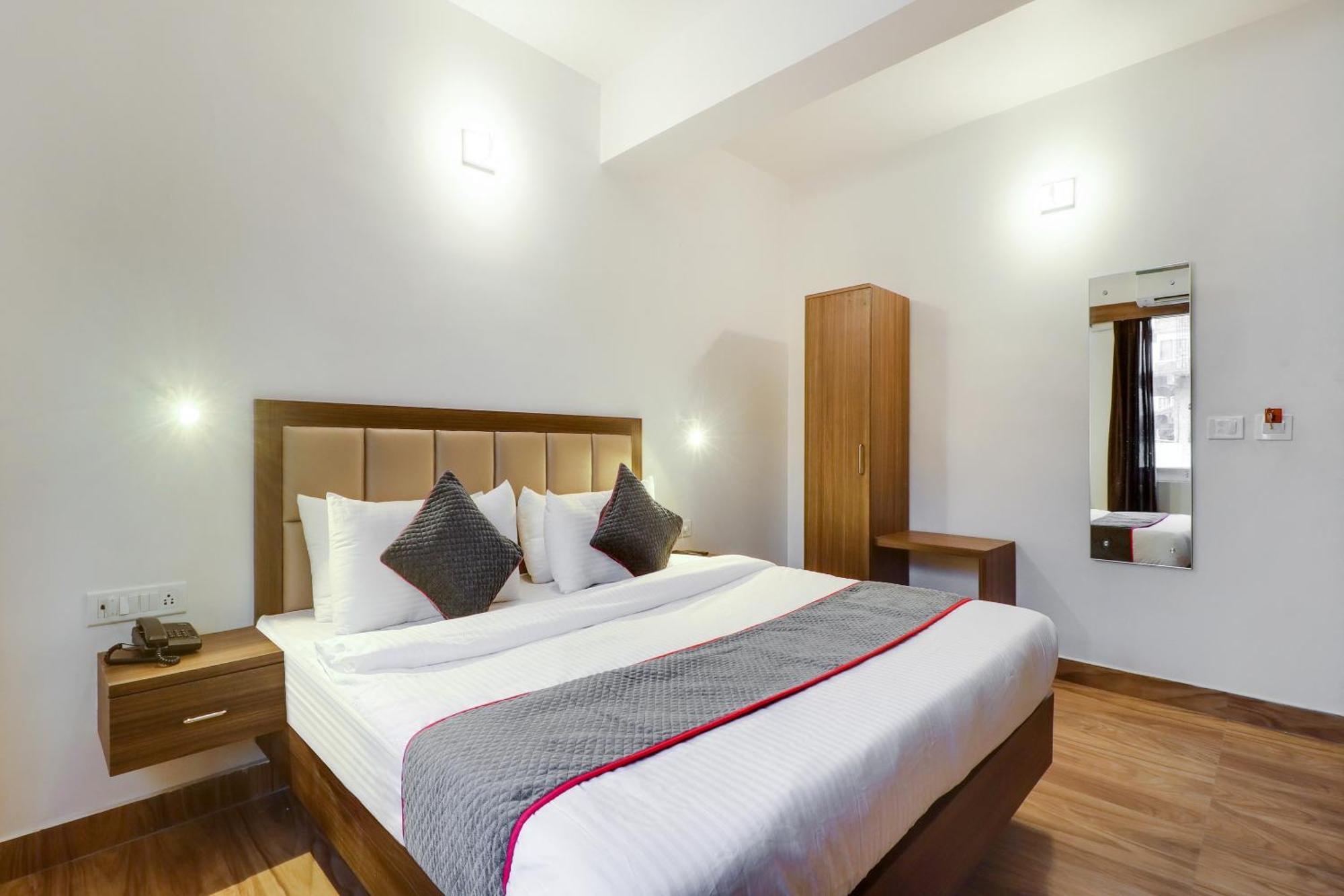 Townhouse Townhouse Clark Inn Patna  Eksteriør bilde